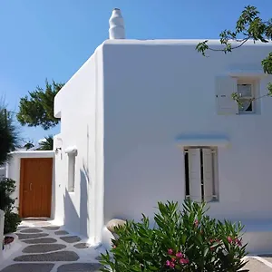 https://vrissi-house-garden.hotels-in-mykonosisland.net